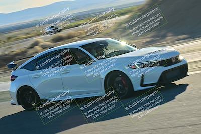 media/Dec-13-2025-Extreme Speed (Sat) [[d129ecb0b9]]/Beginner/Session 3 (Turn 5)/